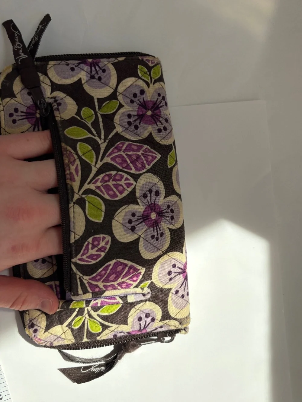 Vera Bradley Wallet Floral - Picture 3 of 5